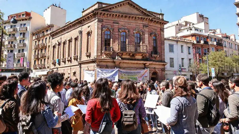 Personas promueven la restauración del edificio histórico